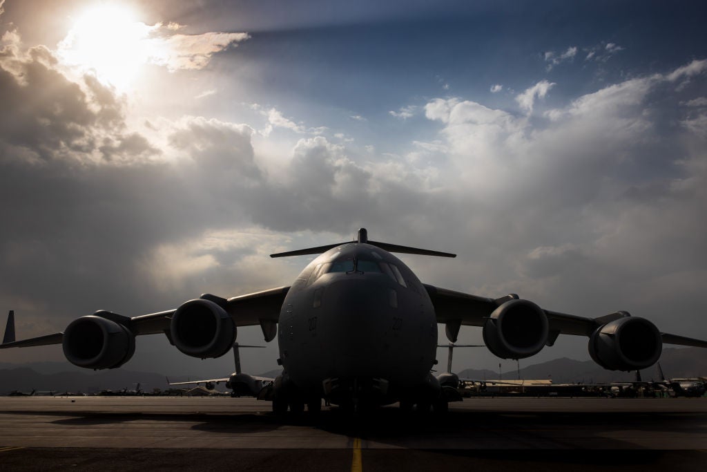 La selección femenina de fútbol de Afganistán sale del país La selección femenina de fútbol de Afganistán sale del país