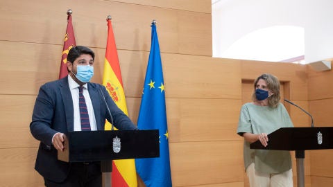 López Miras y Ribera ponen fin a los desencuentros competenciales sobre el Mar Menor López Miras y Ribera ponen fin a los desencuentros competenciales sobre el Mar Menor