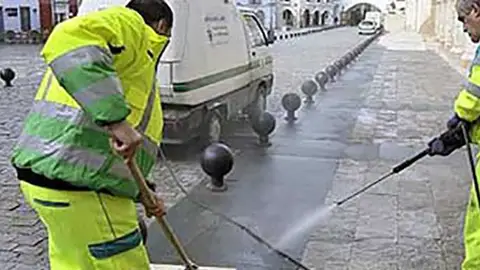 USO critica que el Ayuntamiento de Badajoz siga sin darle los uniformes a sus trabajadores Reivindicaciones