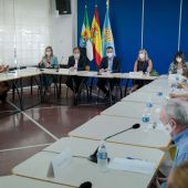 El presidente del Gobierno pide consenso para reformar las pensiones y garantiza las conexiones ferroviarias de Extremadura