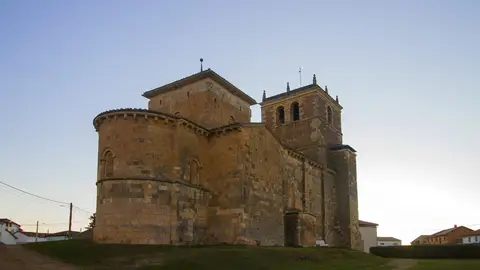 El Centro expositivo Rom clausura su programación estival con una ruta por el románico del Boedo Patrimonio