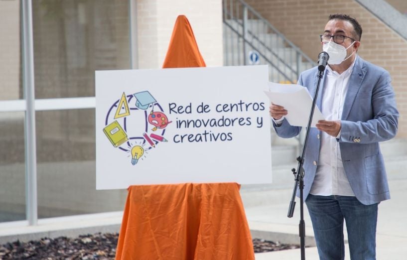 Hablamos con Joaquín Marzá, director CEIP Hurchillo, uno de los centros impulsores de la red Hablamos con Joaquín Marzá, director CEIP Hurchillo, uno de los centros impulsores de la red