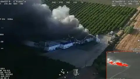 Aparatoso Incendio en la Central Hortofrutícola "El Escobar" de Mérida sin daños personales Aparatoso Incendio en la Central Hortofrutícola "El Escobar" de Mérida sin daños personales