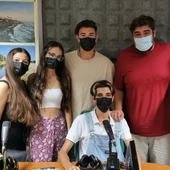 Una producción de La Cueva de Melpómene realizada con alumnos y alumnas de artes escénicas de Torrevieja Una producción de La Cueva de Melpómene realizada con alumnos y alumnas de artes escénicas de Torrevieja