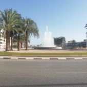 Fuente en una rotonda de circulación en Elche.