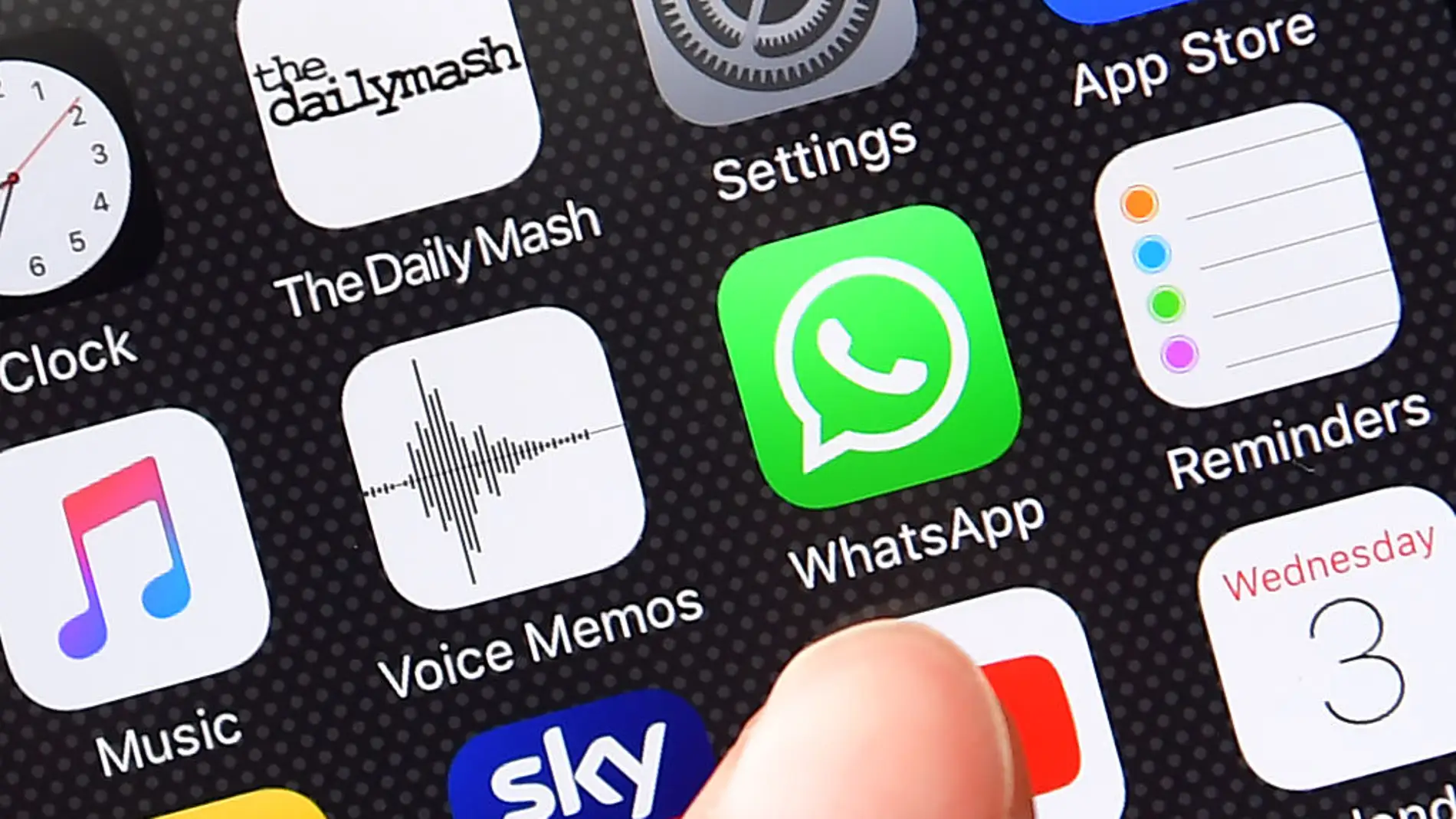 ¿Por qué Whatsapp ha hecho desaparecer el check azul de sus audios?