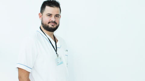 &Aacute;ngel Navarrete, supervisor de la Unidad de Hospitalizaci&oacute;n a Domicilio del Hospital del Vinalop&oacute;.