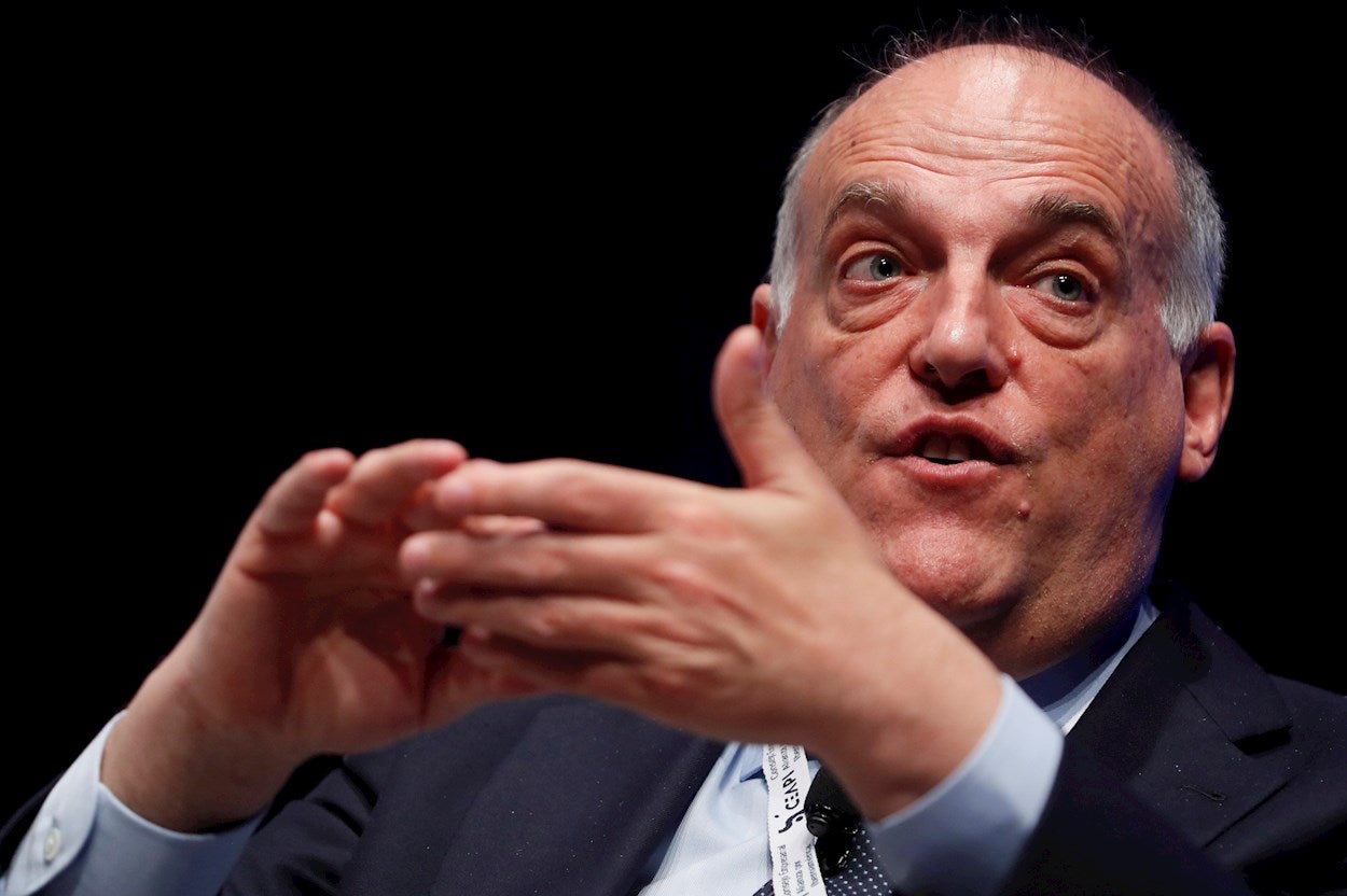 Tebas: "¿Las manos? Los jugadores parecen muñecos" Tebas: "¿Las manos? Los jugadores parecen muñecos"