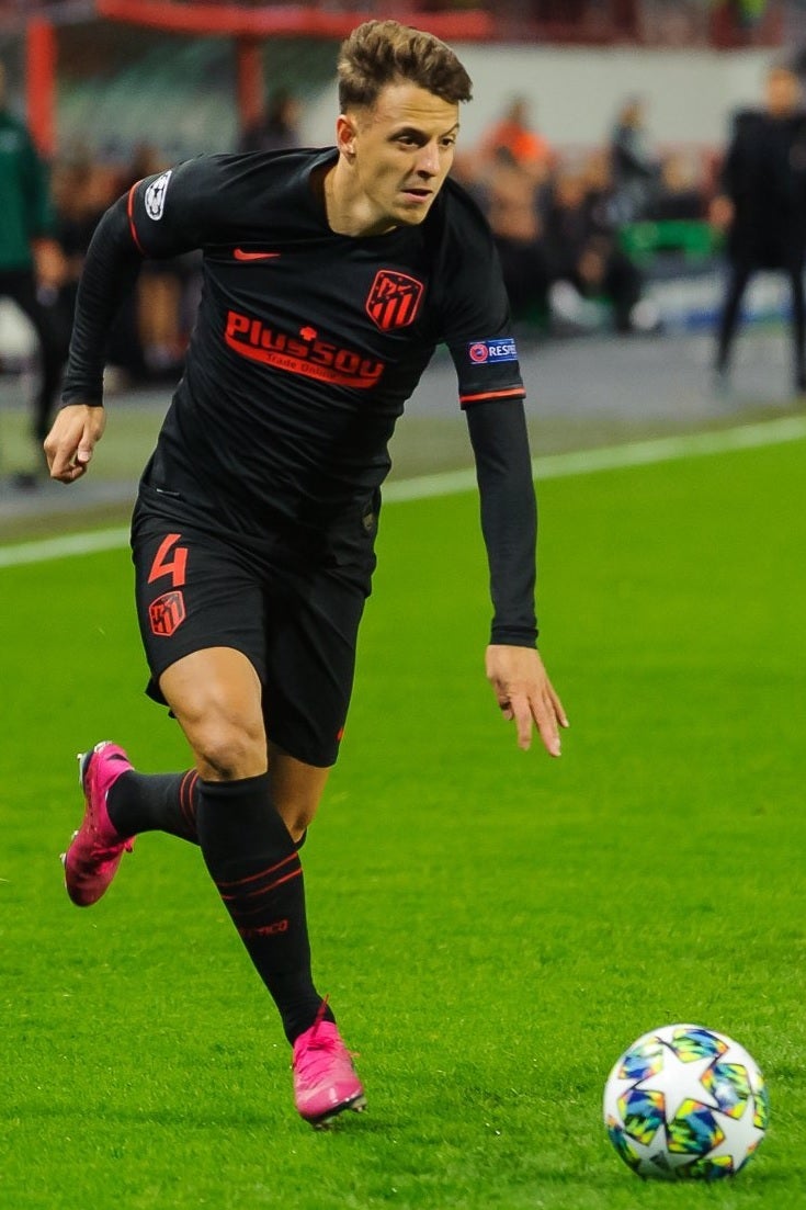 Foulquier es ya jugador del Valencia y Arias se encuentra a punto de llegar. Onda Deportiva Granada 27/08/2021 Foulquier es ya jugador del Valencia y Arias se encuentra a punto de llegar. Onda Deportiva Granada 27/08/2021