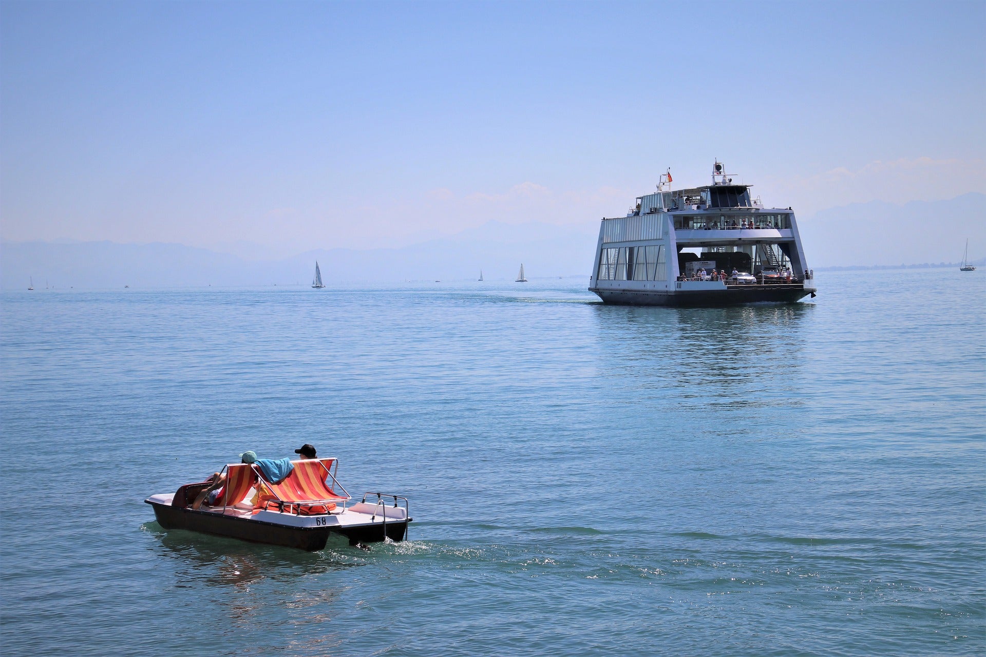 Varios heridos, entre ellos un niño grave, por el accidente de un ferry en Ibiza Varios heridos, entre ellos un niño grave, por el accidente de un ferry en Ibiza