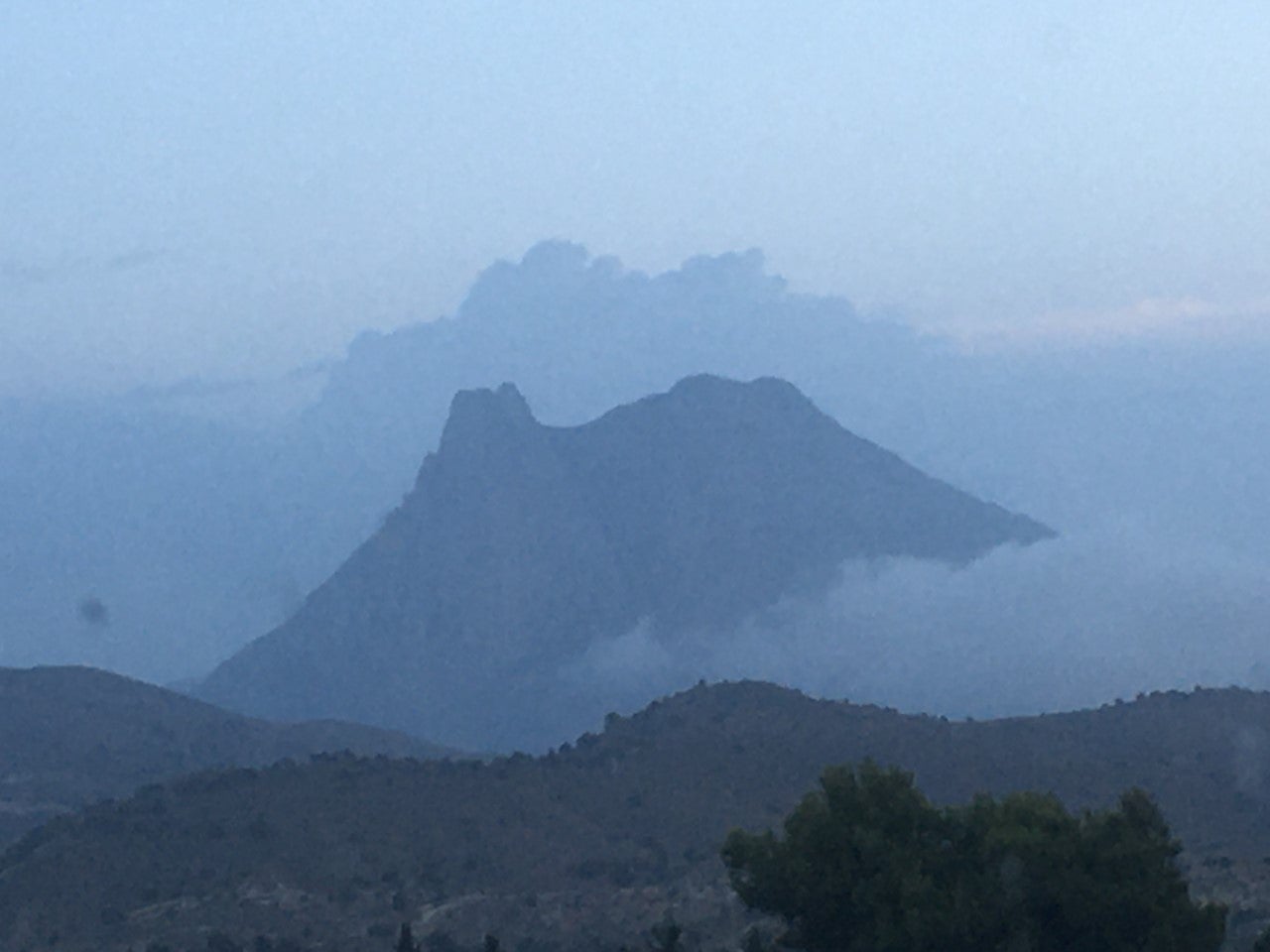 Riesgo de lluvias y tormenta en toda la comarca, aunque siguen las temperaturas cercanas a los 30ºC Riesgo de lluvias y tormenta en toda la comarca, aunque siguen las temperaturas cercanas a los 30ºC