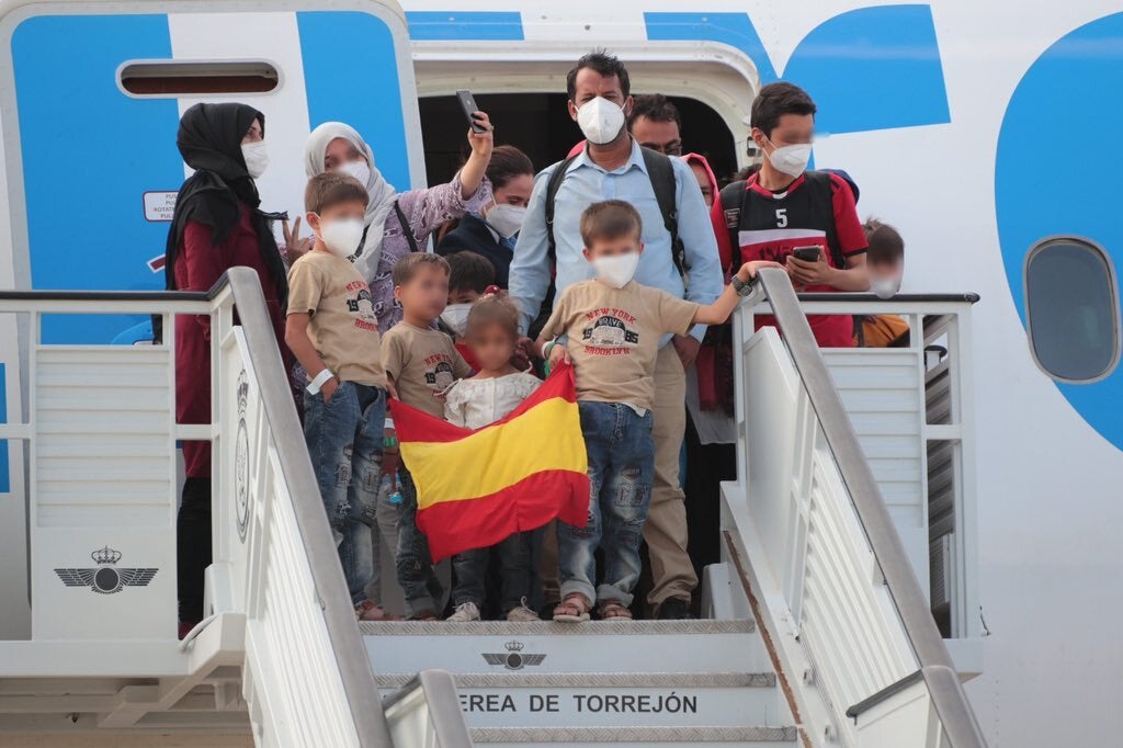 España tiene previsto recibir entre hoy y mañana a 247 colaboradores afganos en la base de Torrejón España tiene previsto recibir entre hoy y mañana a 247 colaboradores afganos en la base de Torrejón