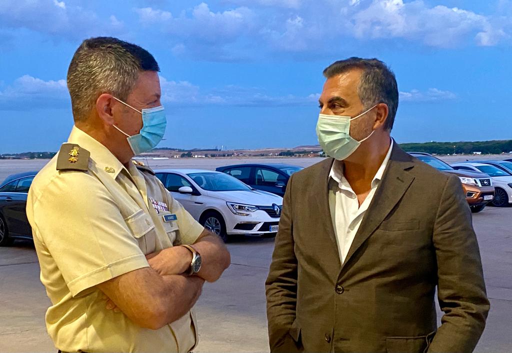 El coronel Alfonso Álvarez Planelles: "He visto la cara de mi nieto en cada uno de los niños" El coronel Alfonso Álvarez Planelles: "He visto la cara de mi nieto en cada uno de los niños"