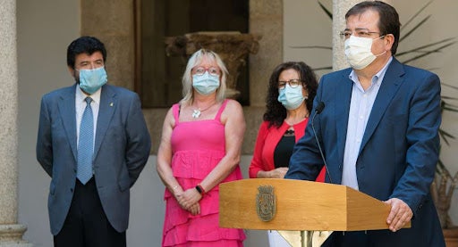 Firmado el Pacto del Transporte Sanitario Terrestre en Extremadura Firmado el Pacto del Transporte Sanitario Terrestre en Extremadura