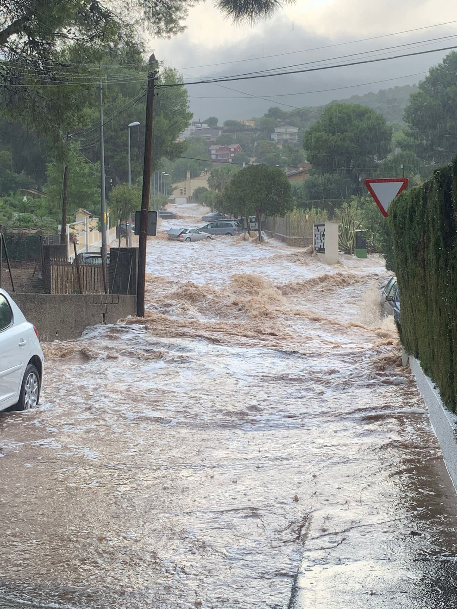 La tromba de agua en Benicàssim deja 155 litros en apenas dos horas La tromba de agua en Benicàssim deja 155 litros en apenas dos horas