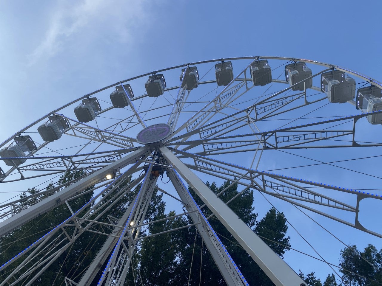 Los feriantes abren la feria sin luz y sonido para los niños TEA Los feriantes abren la feria sin luz y sonido para los niños TEA