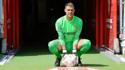 Iván Cuéllar, nuevo jugador del Sporting. Iván Cuéllar, nuevo jugador del Sporting.