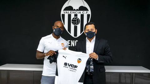 Foulquier nuevo futbolista del Valencia