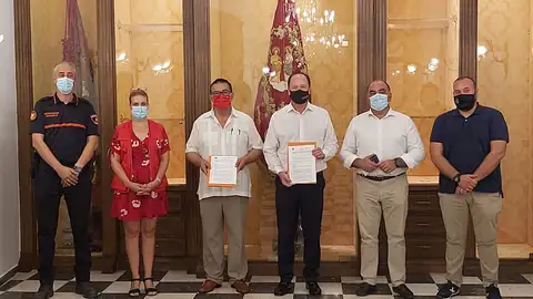 Firma de un convenio de colaboración entre el Ayuntamiento y Cruz Roja Española en Orihuela cruz roja