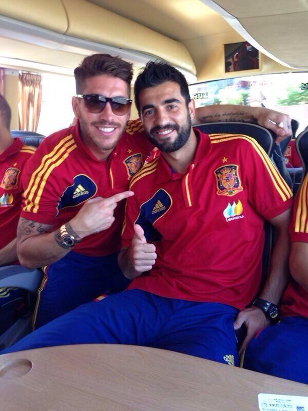 Raúl Albiol: “Se me hace raro no ver a Ramos en la Selección pero los años pasan para todos" Raúl Albiol: “Se me hace raro no ver a Ramos en la Selección pero los años pasan para todos"