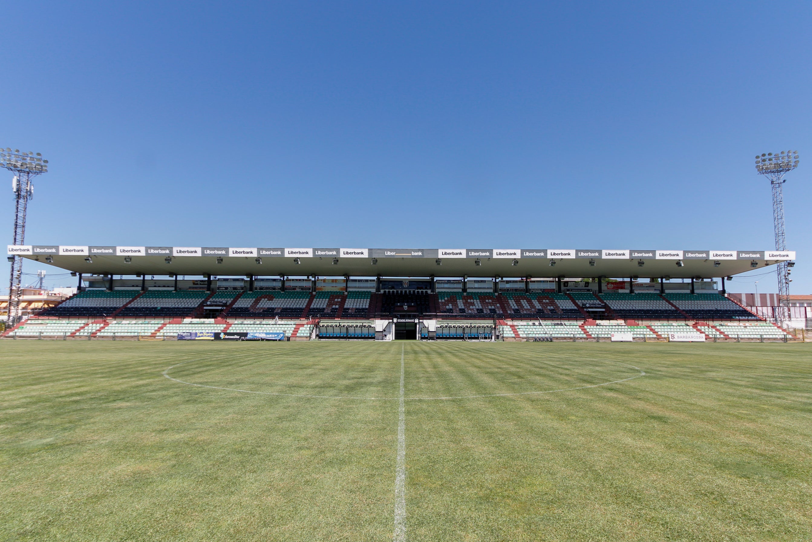 Los asientos de Tribuna y Preferencia del Estadio Romano será renovados Los asientos de Tribuna y Preferencia del Estadio Romano será renovados