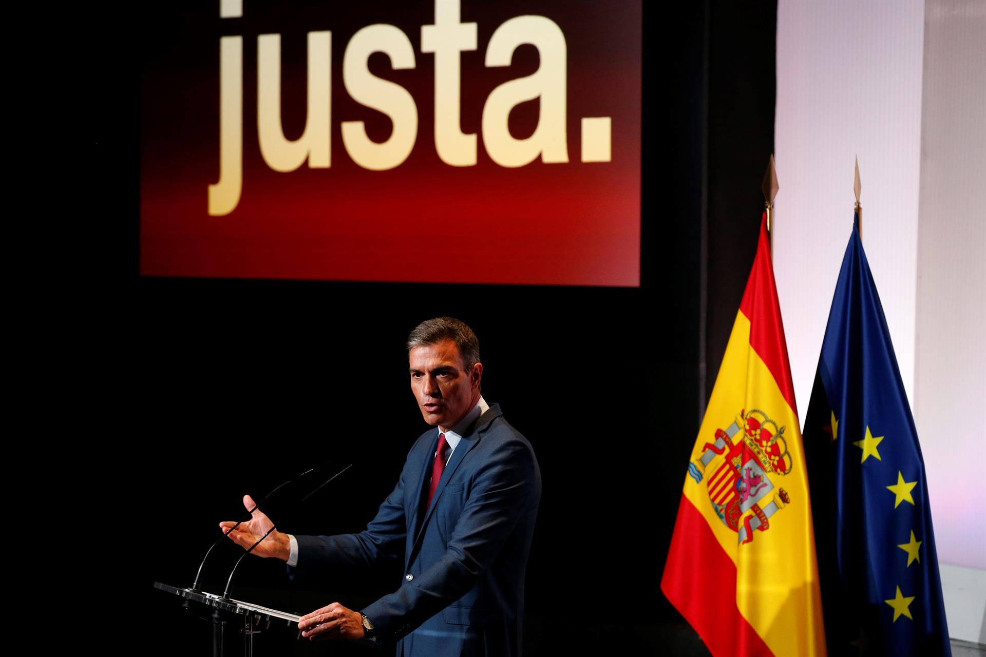 El presidente de la CEOE da plantón a Pedro Sánchez en el acto de la Casa de América El presidente de la CEOE da plantón a Pedro Sánchez en el acto de la Casa de América