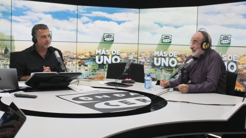 Fernando Aramburu con Carlos Alsina 