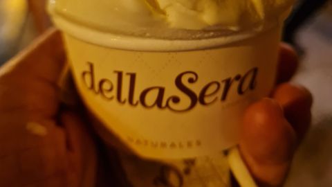 Helado DellaSera