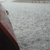 Granizada en la autovía, cerca de Argamasilla de Calatrava Granizada en la autovía, cerca de Argamasilla de Calatrava