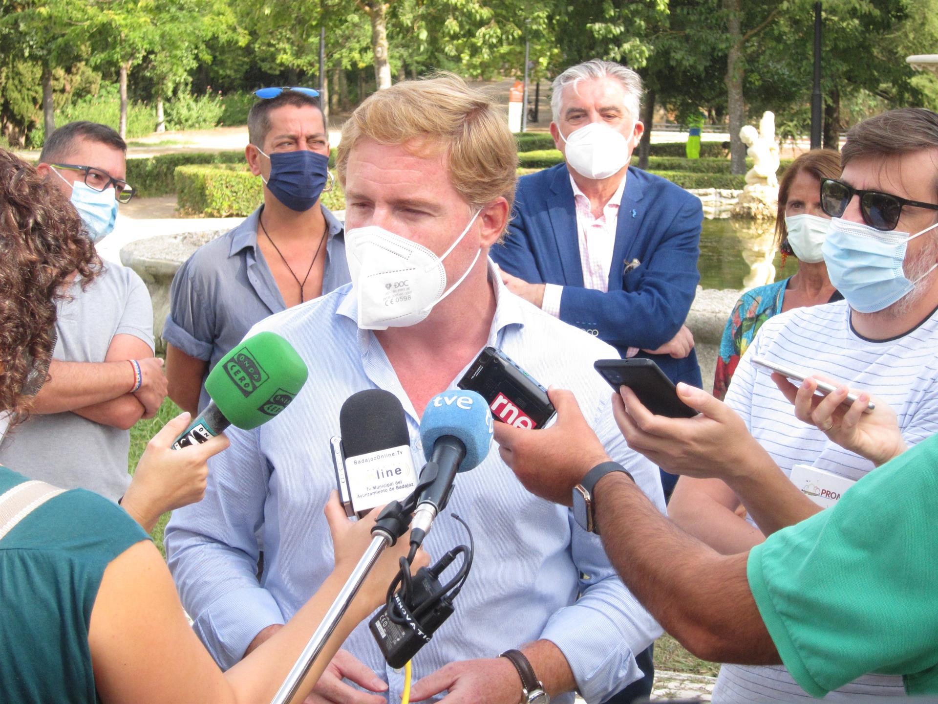 El alcalde de Badajoz pide a la ministra de Transportes que el Gobierno forme parte del Consorcio del Casco Antiguo El alcalde de Badajoz pide a la ministra de Transportes que el Gobierno forme parte del Consorcio del Casco Antiguo