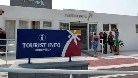 El total de visitantes atendidos durante este verano ha sido de 6.006 (2.579 en julio y 3.427 en agosto) turismo