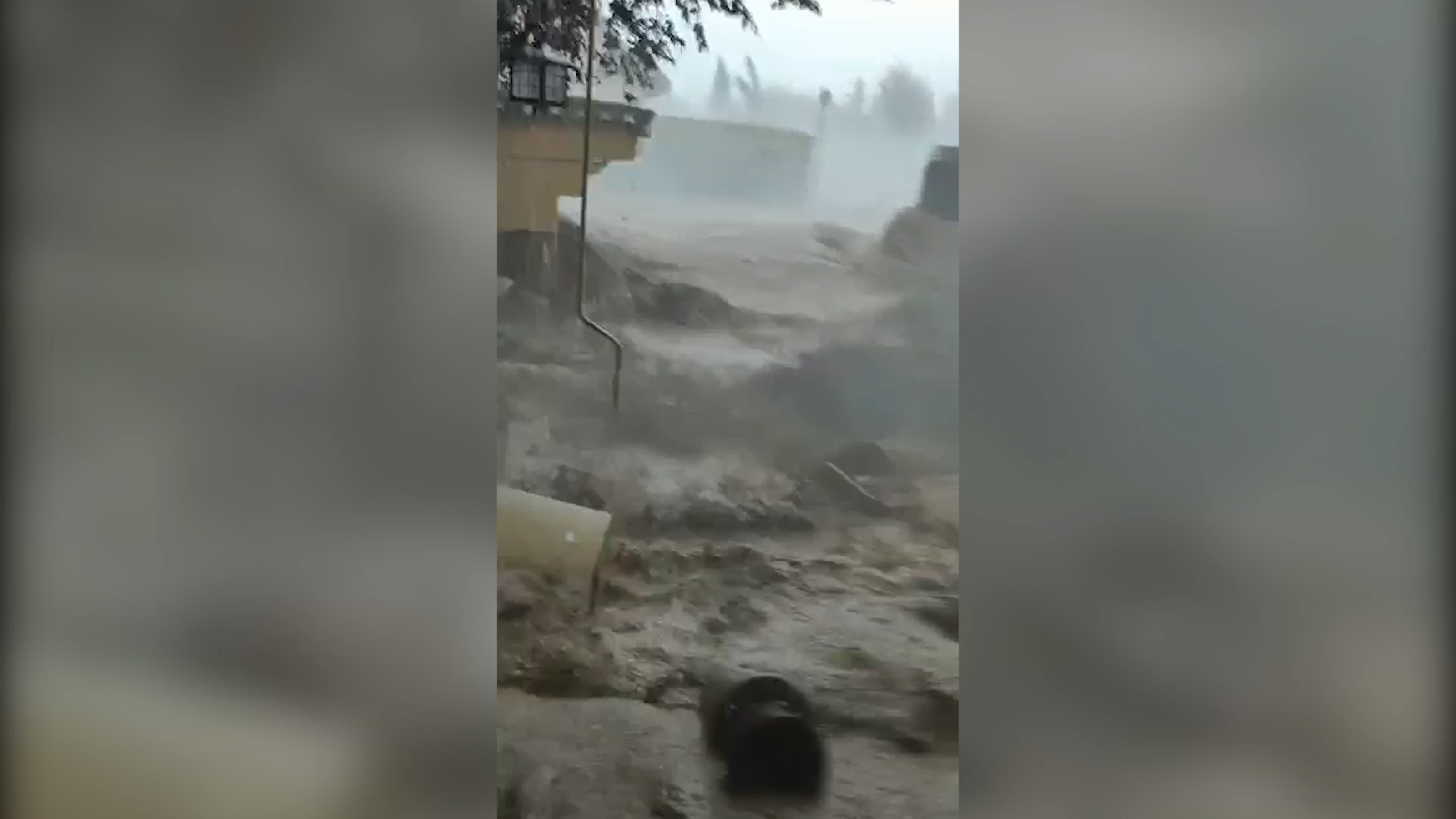Las impactantes imágenes de las inundaciones en Toledo y la desesperación de los vecinos por la DANA Las impactantes imágenes de las inundaciones en Toledo y la desesperación de los vecinos por la DANA