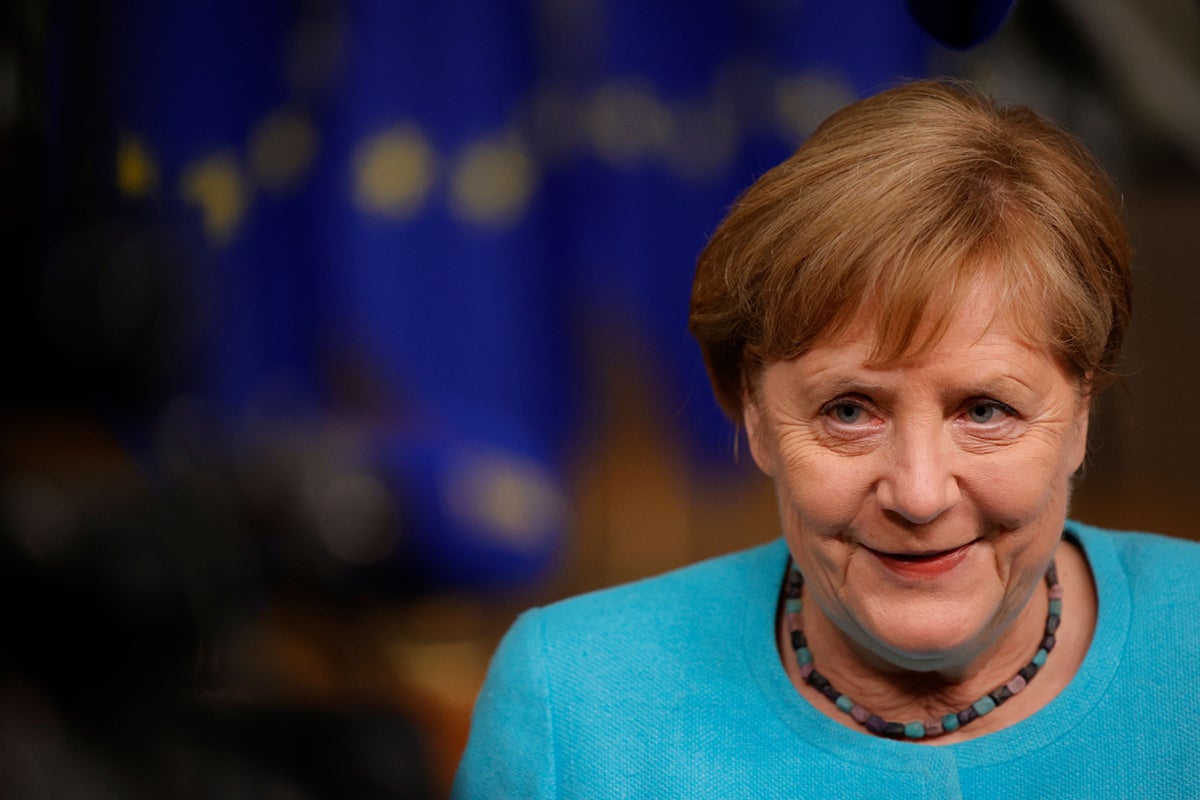 Ana Carbajosa sobre Angela Merkel: ‘’Llegó al poder como la eterna subestimada y ha acabado sobreviviendo a todos’' Ana Carbajosa sobre Angela Merkel: ‘’Llegó al poder como la eterna subestimada y ha acabado sobreviviendo a todos’'