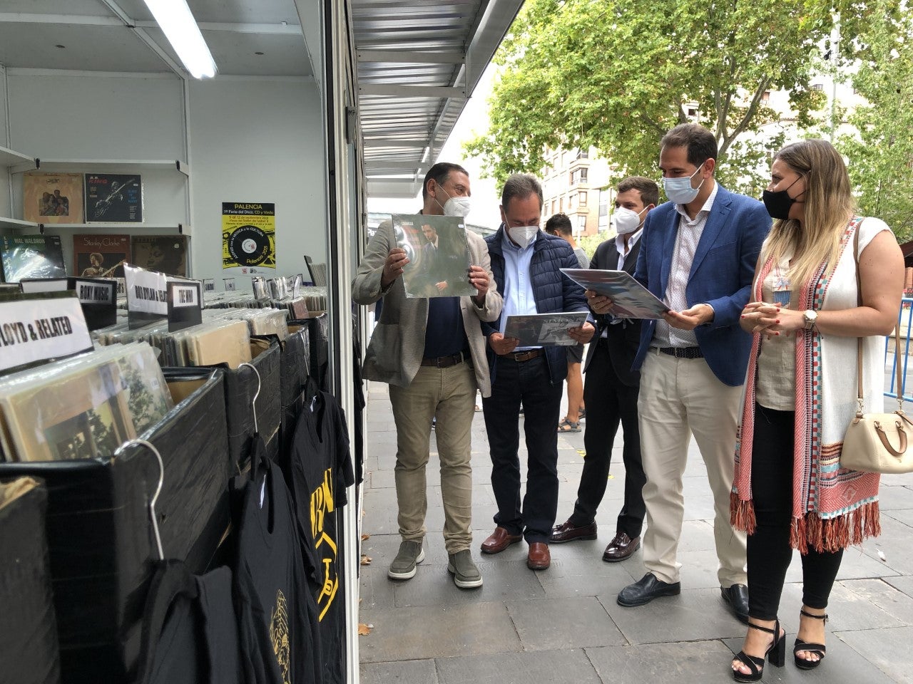 El Paseo del Salón acoge la VII Feria del Disco, CD y Vinilo de Palencia El Paseo del Salón acoge la VII Feria del Disco, CD y Vinilo de Palencia