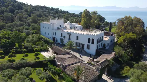 El Museo Sa Bassa Blanca está situado en Alcúdia, al norte de Mallorca, y supone un revulsivo en materia de turismo cultural El Museo Sa Bassa Blanca está situado en Alcúdia, al norte de Mallorca, y supone un revulsivo en materia de turismo cultural