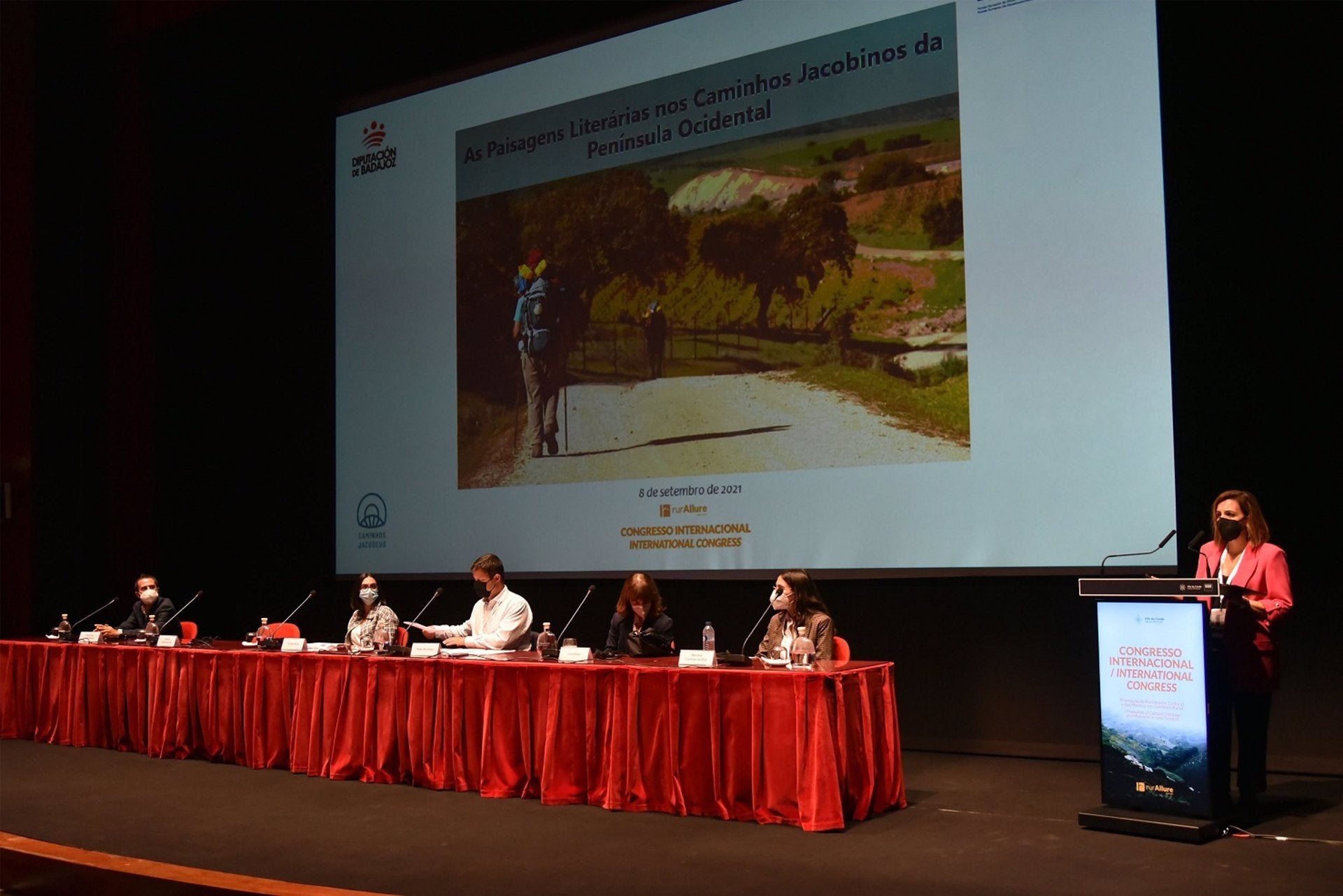 La Diputación de Badajoz participa en un congreso en Portugal con una ponencia sobre los Caminos Jacobeos La Diputación de Badajoz participa en un congreso en Portugal con una ponencia sobre los Caminos Jacobeos