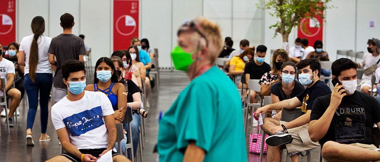 Dr. Cano, director salud pública vega baja, el departamento de Orihuela supera el 80% de población vacunada Dr. Cano, director salud pública vega baja, el departamento de Orihuela supera el 80% de población vacunada