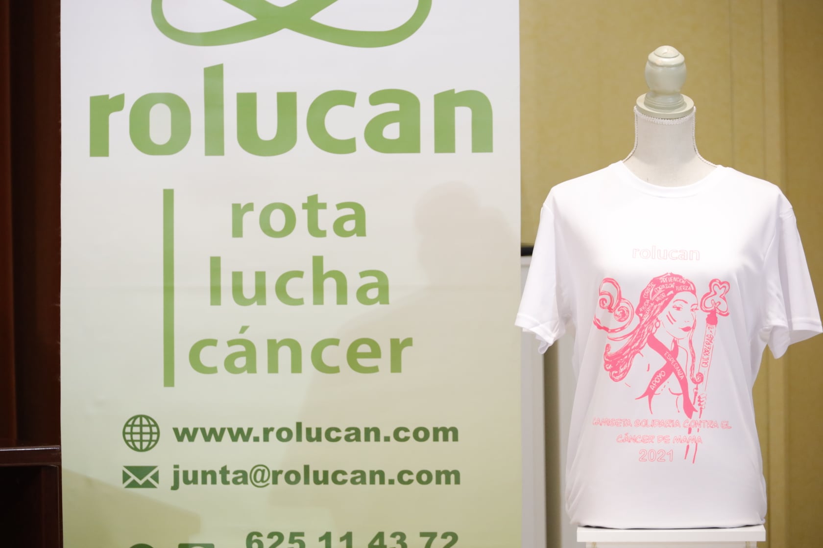 Una camiseta solidaria para luchar contra el cáncer Una camiseta solidaria para luchar contra el cáncer
