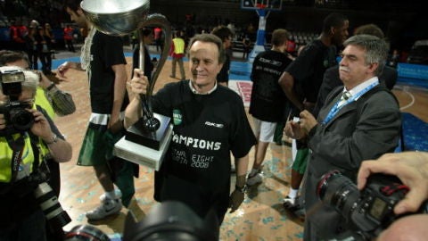 Miquel &Agrave;ngel Forni&eacute;s