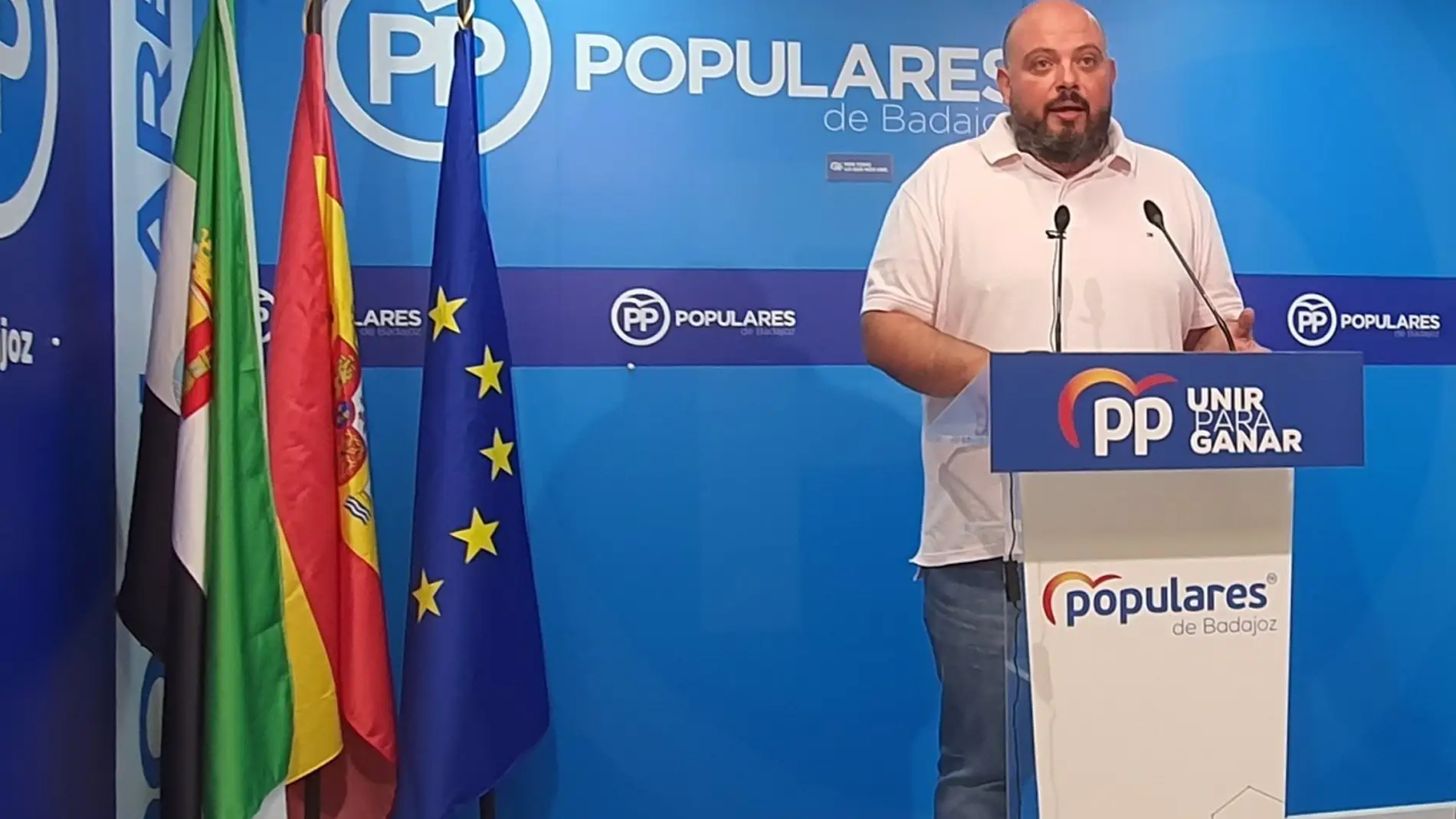 El PP provincial de Badajoz inicia una campaña para explicar sus iniciativas para bajar el recibo de la luz