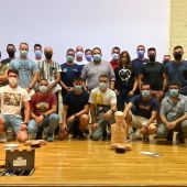 Un treintena de policías locales reciben en San Isidro el Curso de primeros auxilios y medios defensivos 