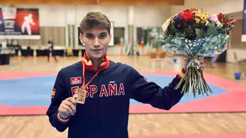 El taekwondista ilicitano Hugo Arillo logró la victoria en el Open Internacional de Polonia. TAEKWONDO