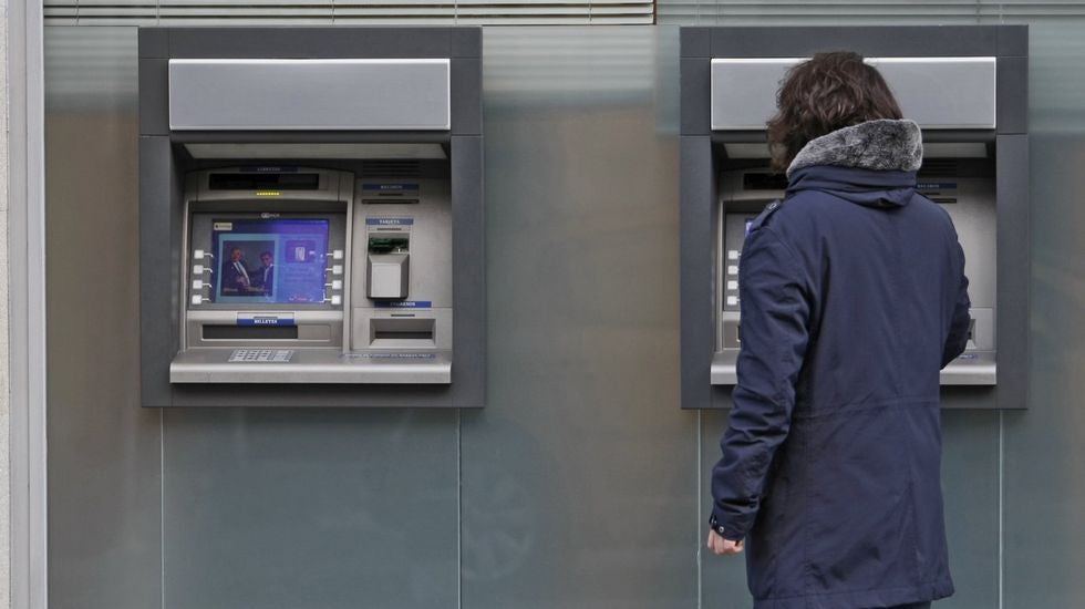 A reducción de oficiñas bancarias en tertulia A reducción de oficiñas bancarias en tertulia