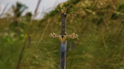Mesa de Redacción: Pues yo tengo una espada en casa Mesa de Redacción: Pues yo tengo una espada en casa
