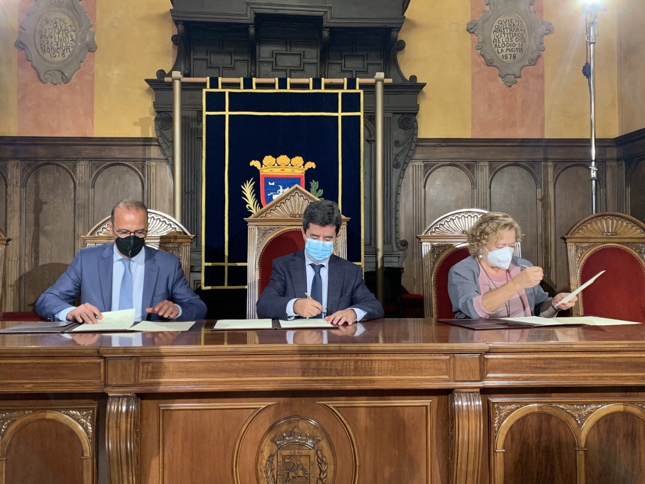 Convenio para difundir la figura de Ramón y Cajal Convenio para difundir la figura de Ramón y Cajal