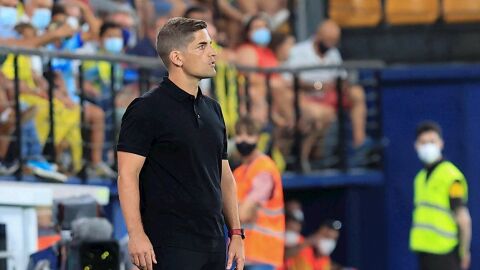 Archivo del entrenador del Granada Robert Moreno. EFE/Domenech Castell&oacute;