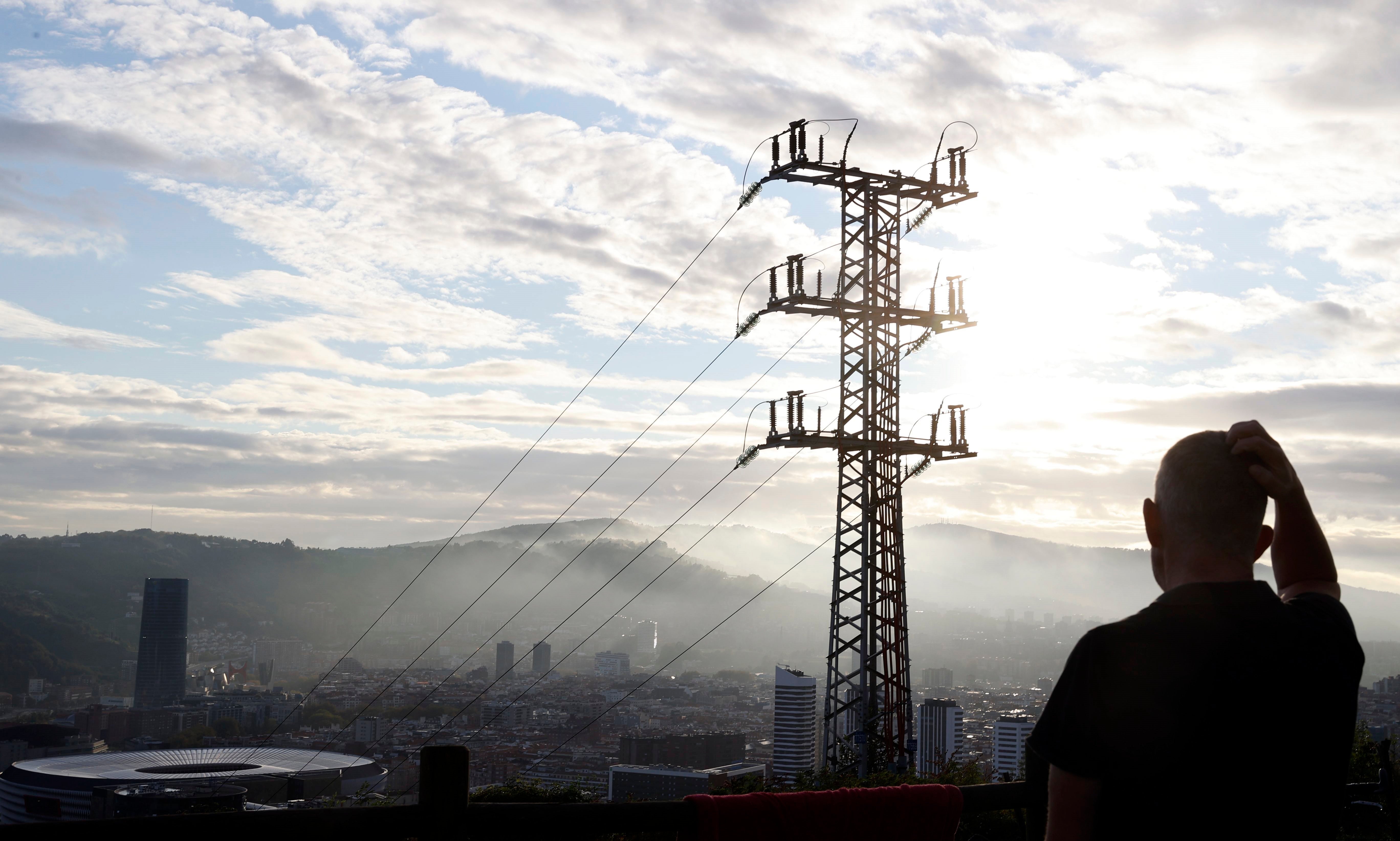 Julia Otero emitirá un especial de 'Julia en la onda' desde Red Eléctrica Española Julia Otero emitirá un especial de 'Julia en la onda' desde Red Eléctrica Española