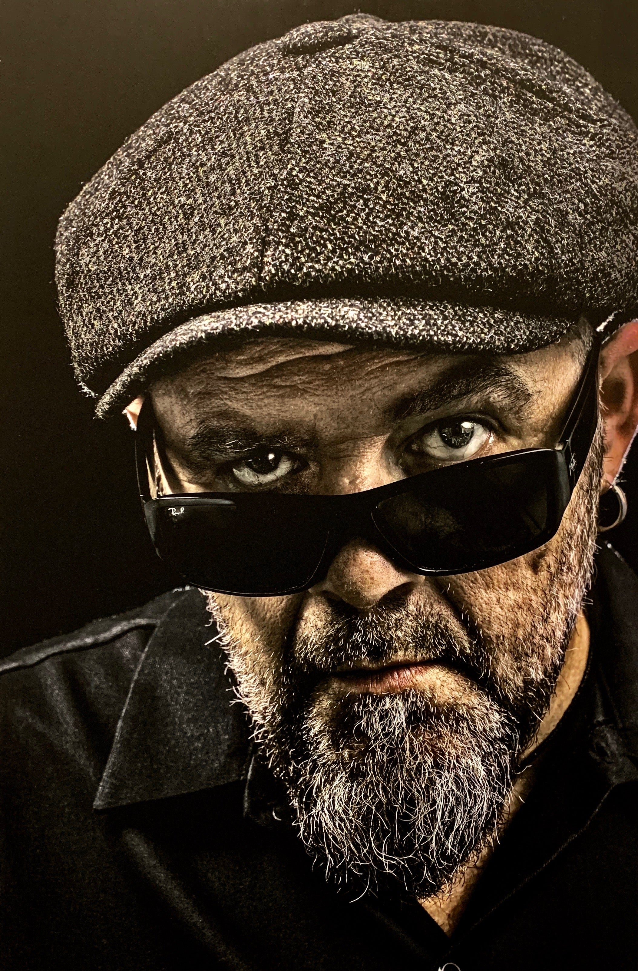 Gene García presenta en el Gran Teatro de Cáceres su primer disco en solitario tras treinta años de carrera Gene García presenta en el Gran Teatro de Cáceres su primer disco en solitario tras treinta años de carrera