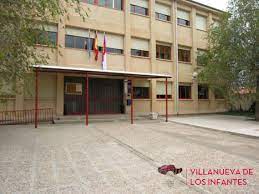 CEPA de Villanueva de los Infantes. Espacio educativo y punto de encuentro para la comarca CEPA de Villanueva de los Infantes. Espacio educativo y punto de encuentro para la comarca