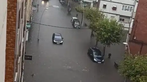 Inundaciones en la calle Brasil (Gijón) Inundaciones en la calle Brasil (Gijón)